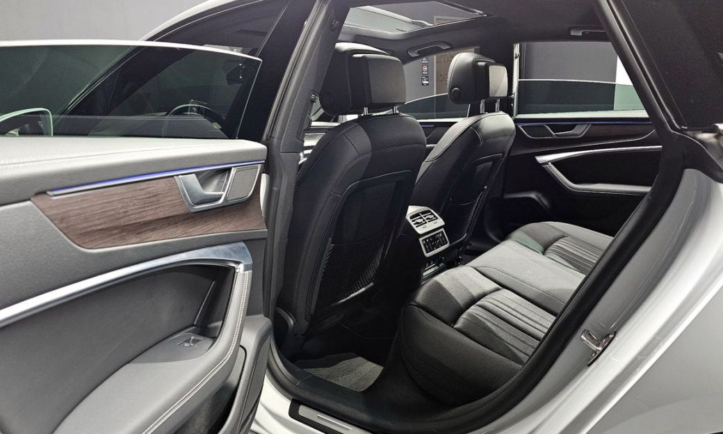 Audi A7 45 TDI Quattro Premium, 2022