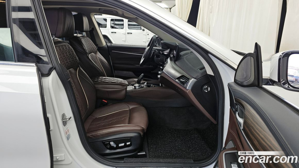 BMW Gran Turismo 630i xDrive Luxury, 2022