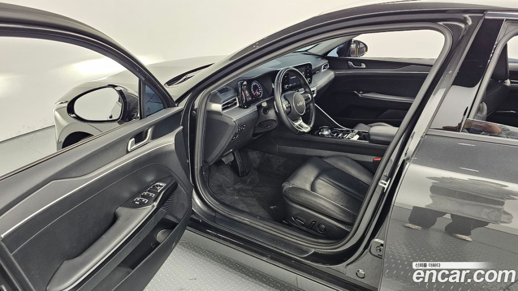 Kia K5 2.0, 2023
