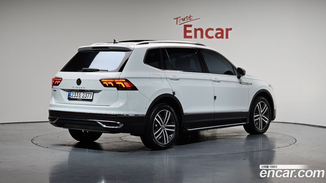 Volkswagen Tiguan 2.0 TSI Prestige, 2022