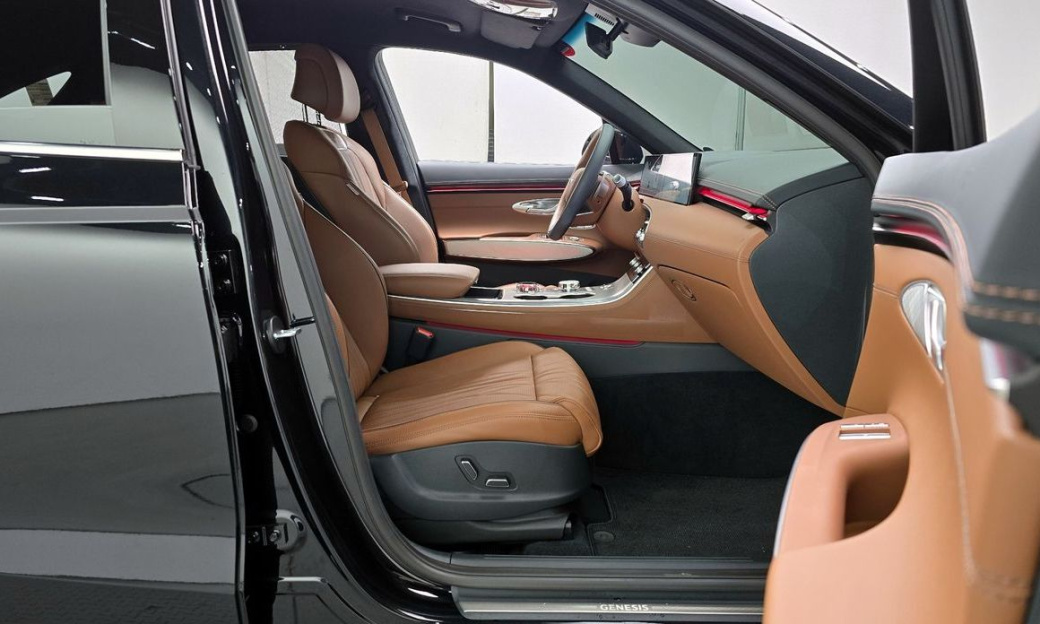 Genesis GV70 2.5T Gasoline AWD, 2025