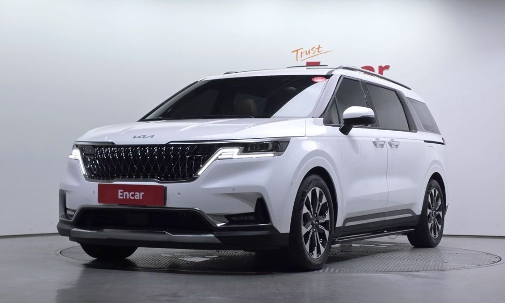 Kia Carnival 9-Seater Signature, 2023