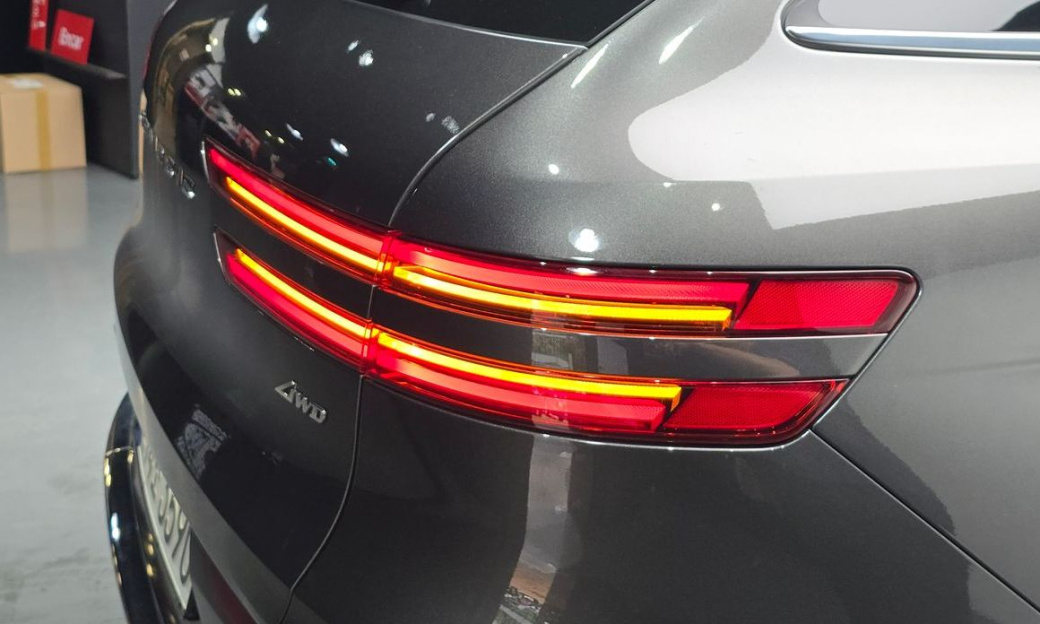 Genesis GV70 2.5T Gasoline AWD, 2025