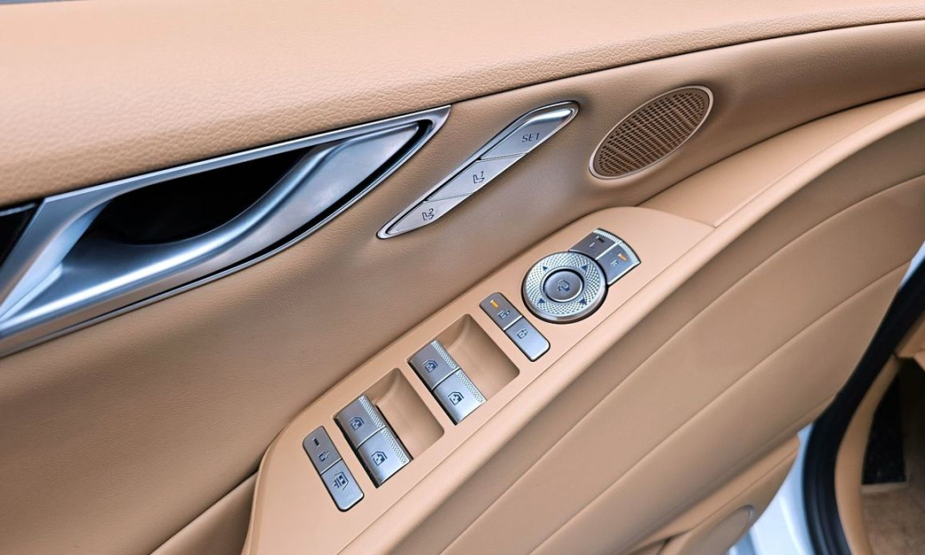 Genesis G80 Gasoline 2.5 Turbo AWD, 2025