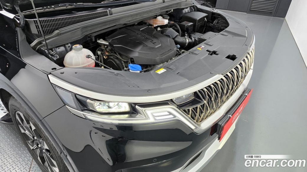 Kia Carnival 7-Seater Hi-Limousine, 2023