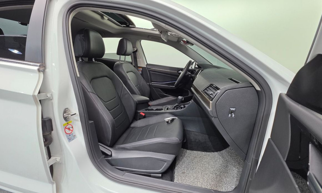 Volkswagen Jetta 1.4 TSI Prestige, 2021