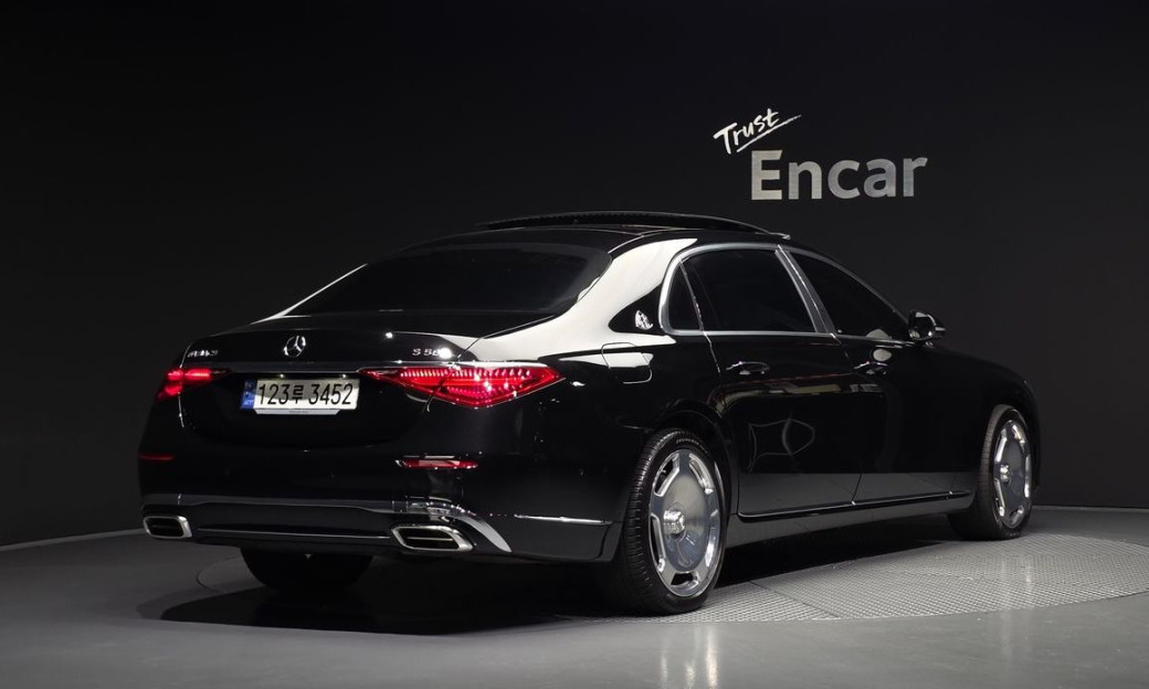Mercedes-Benz S-Class Maybach S580 4MATIC, 2023