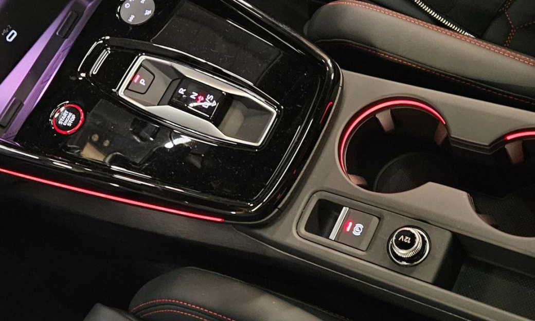Audi RS3 2.5 TFSI Quattro Carbon Edition, 2025
