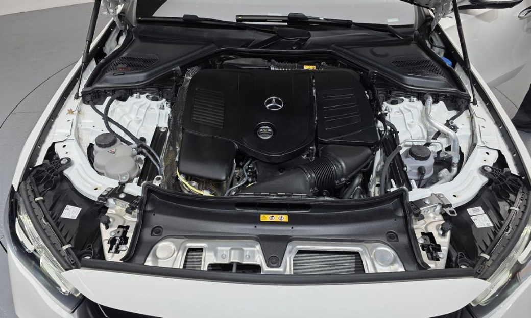 Mercedes-Benz E-Class E200 Avantgarde, 2025