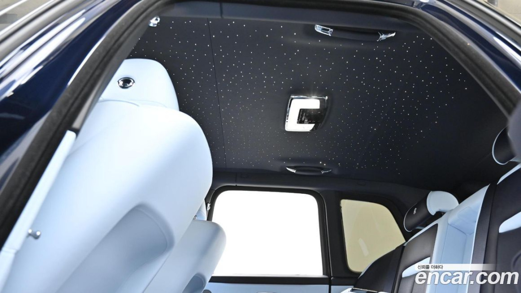 Rolls-Royce Cullinan 6.7 V12, 2025