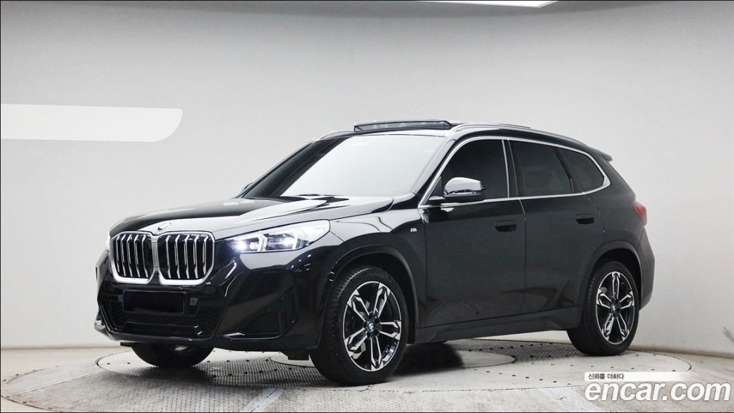 BMW X1 xDrive 20i M Sport, 2024