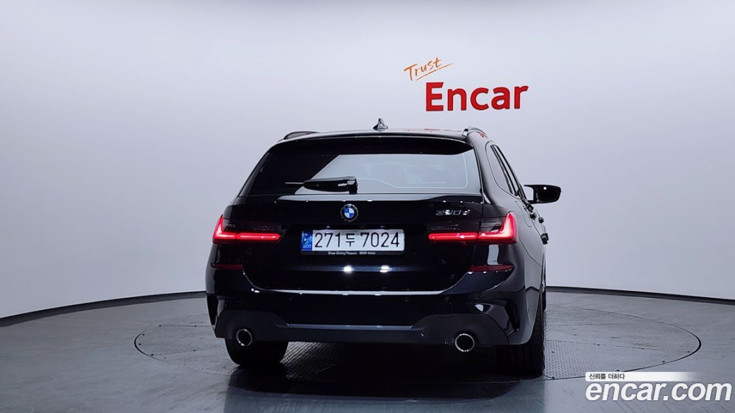 BMW 3-Series 320d Touring M Sport, 2022