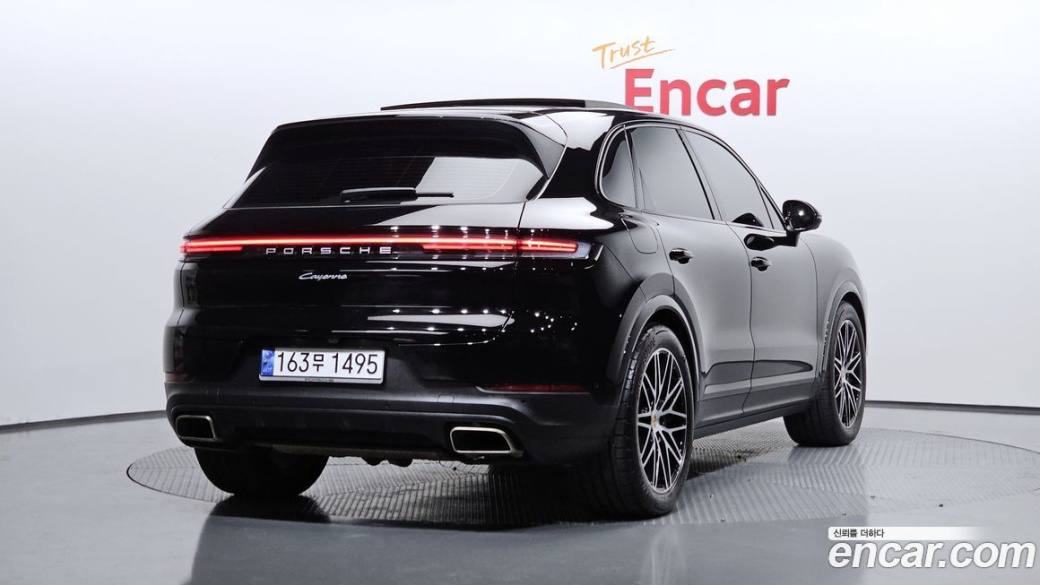 Porsche Cayenne 3.0, 2024