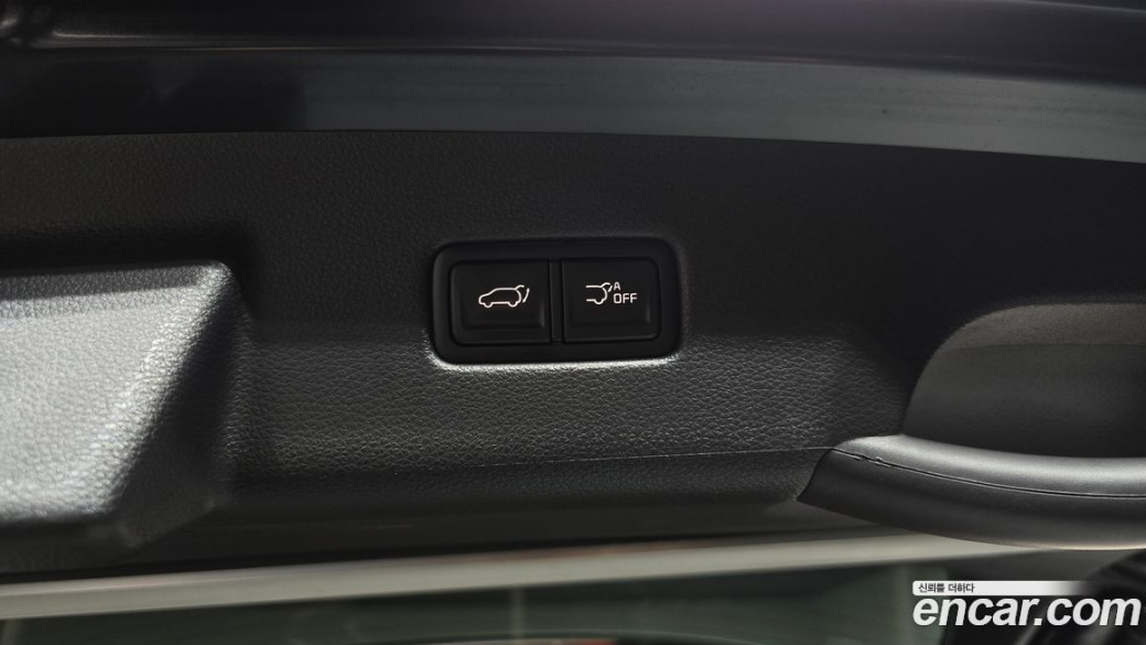 Kia Carnival 11-Seater Signature, 2023