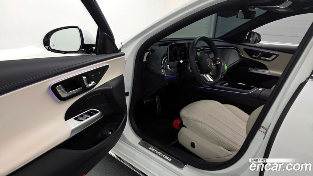 Mercedes-Benz E-Class E200 AMG Line, 2026