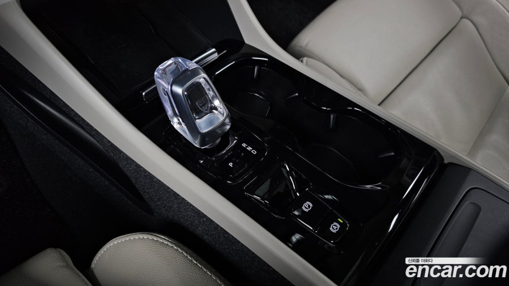 Volvo XC40 B4 Ultimate Bright, 2023