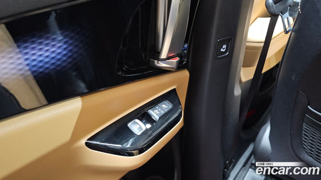Kia Carnival 7-Seater Signature, 2023