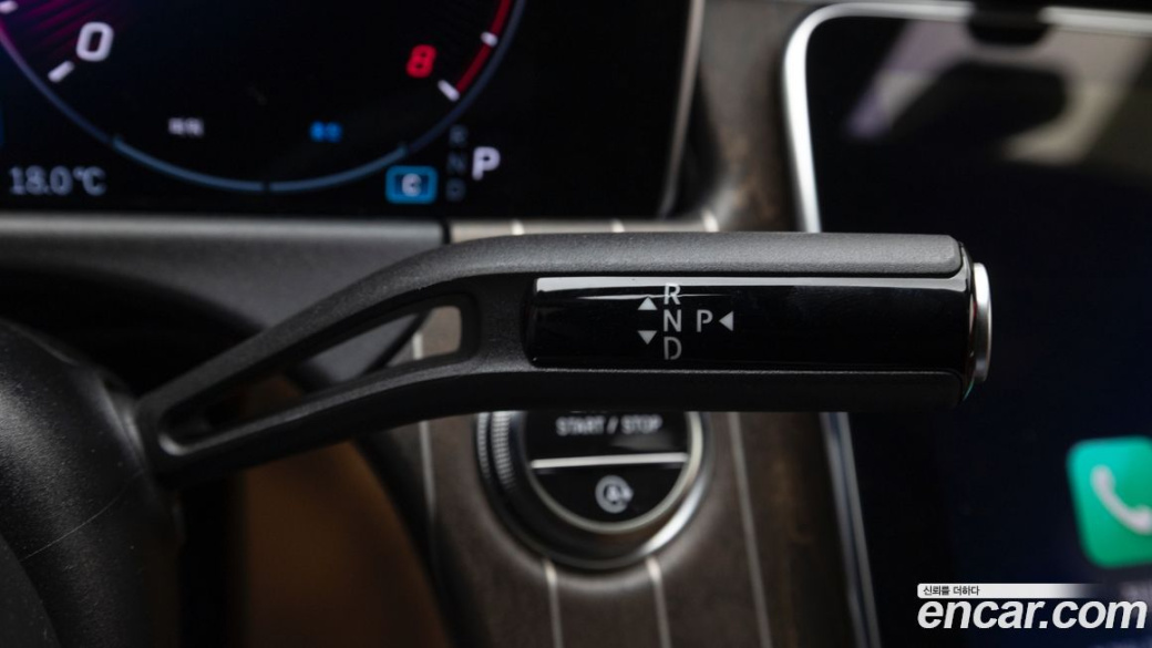 Mercedes-Benz E-Class E300 4MATIC Exclusive, 2026