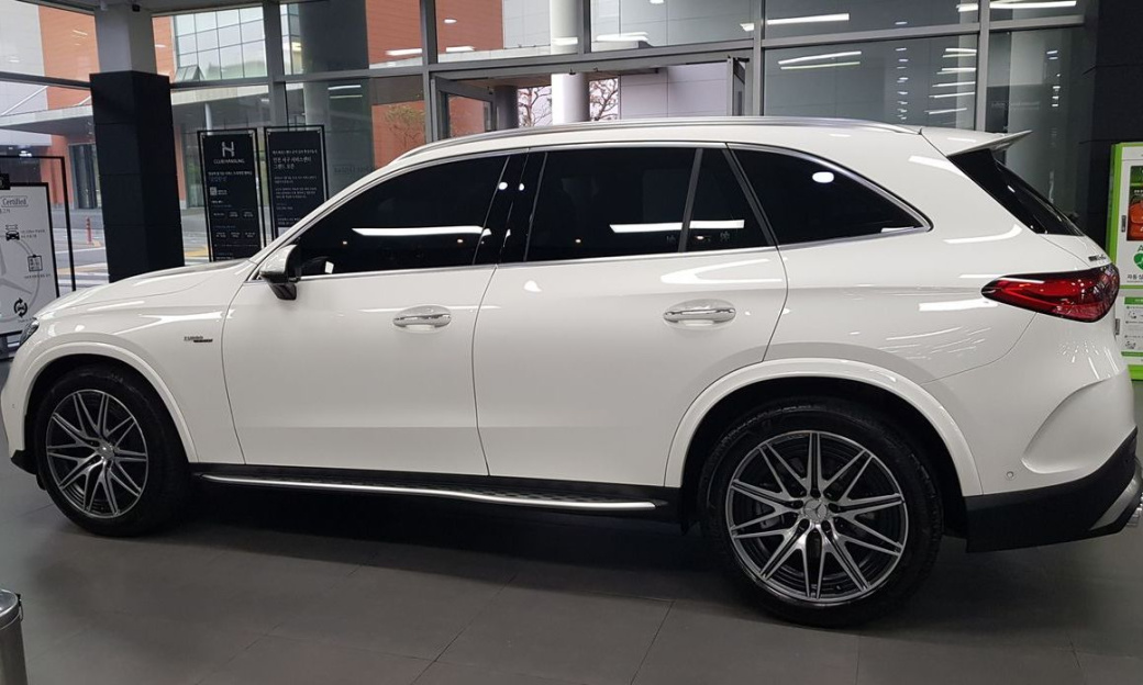 Mercedes-Benz GLC-Class AMG GLC43 4MATIC, 2025
