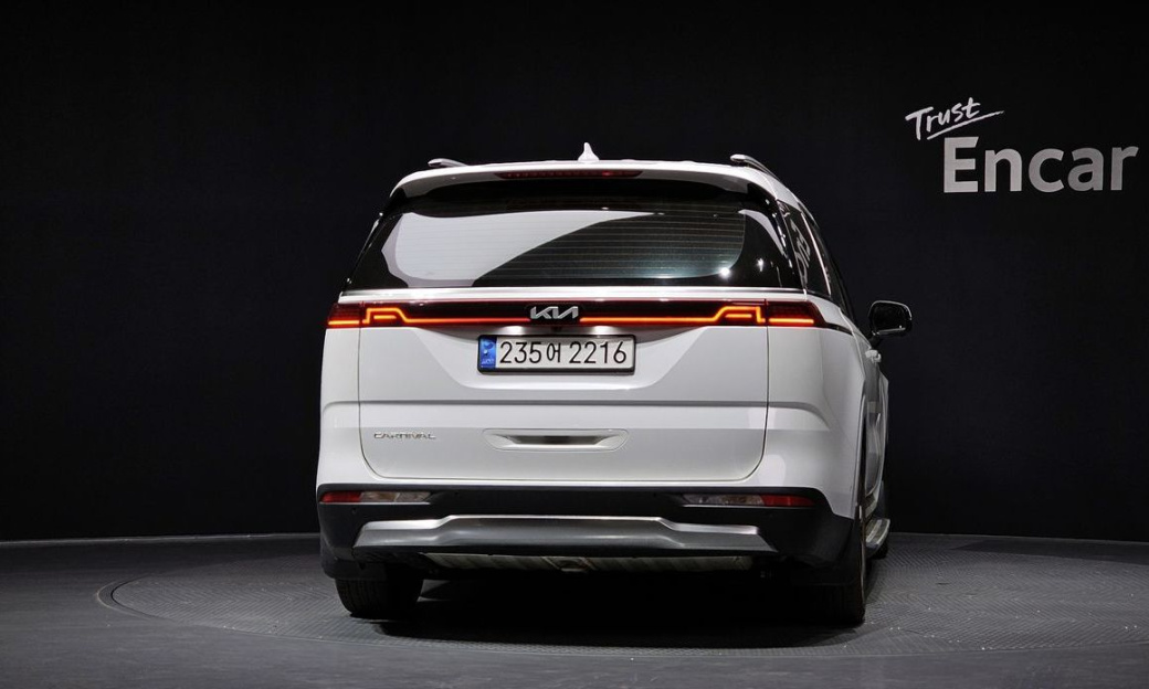 Kia Carnival 7-Seater Signature, 2022