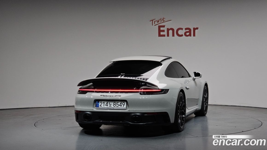 Porsche 911 Carrera GTS, 2023