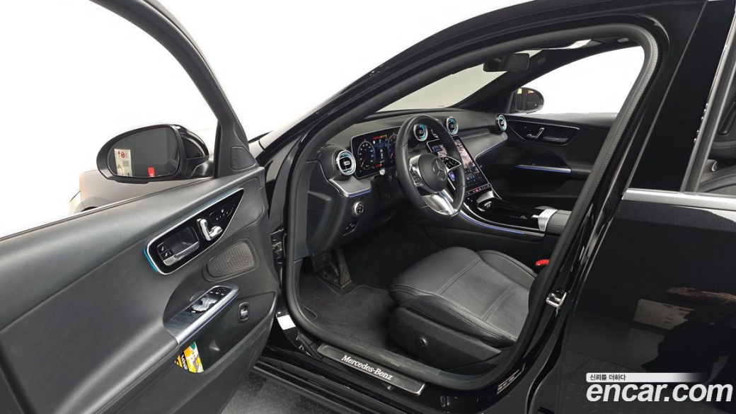 Mercedes-Benz C-Class C300 4MATIC Avantgarde, 2023
