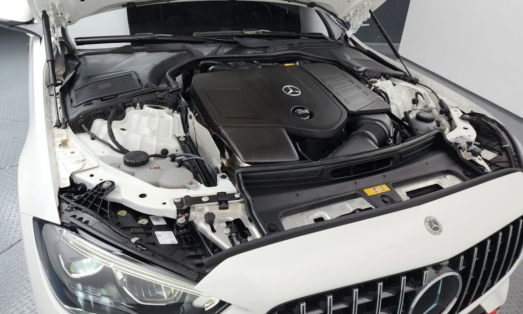 Mercedes-Benz C-Class C300 4MATIC Avantgarde, 2024