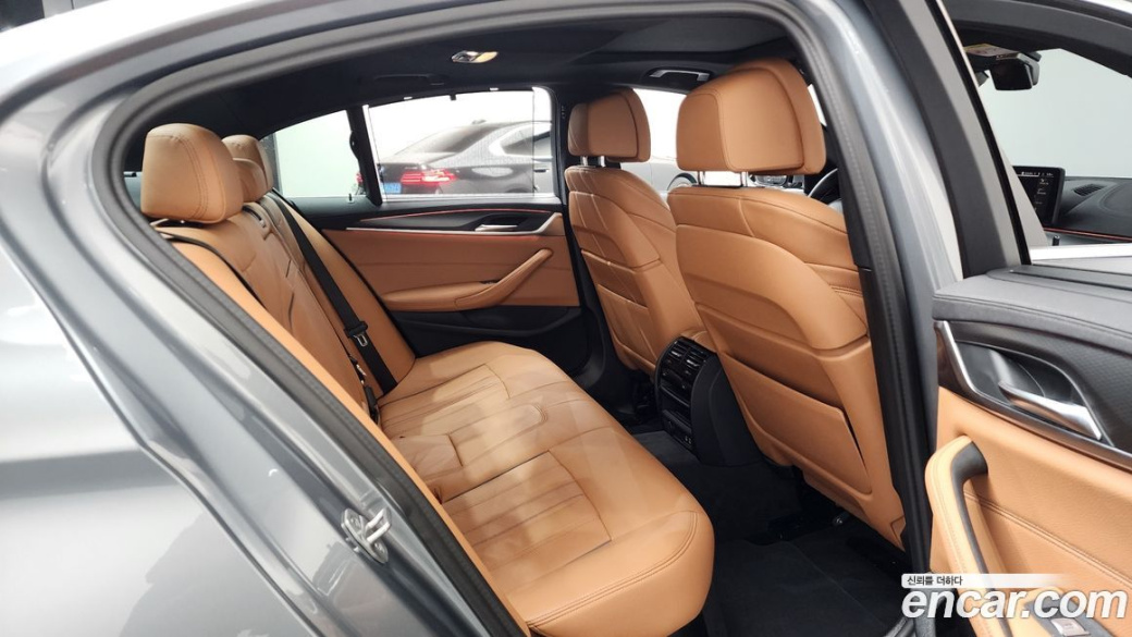 BMW 5-Series 520i M Sport, 2023