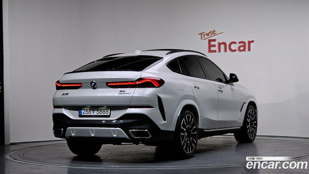 BMW X6 xDrive40i M Sport, 2025