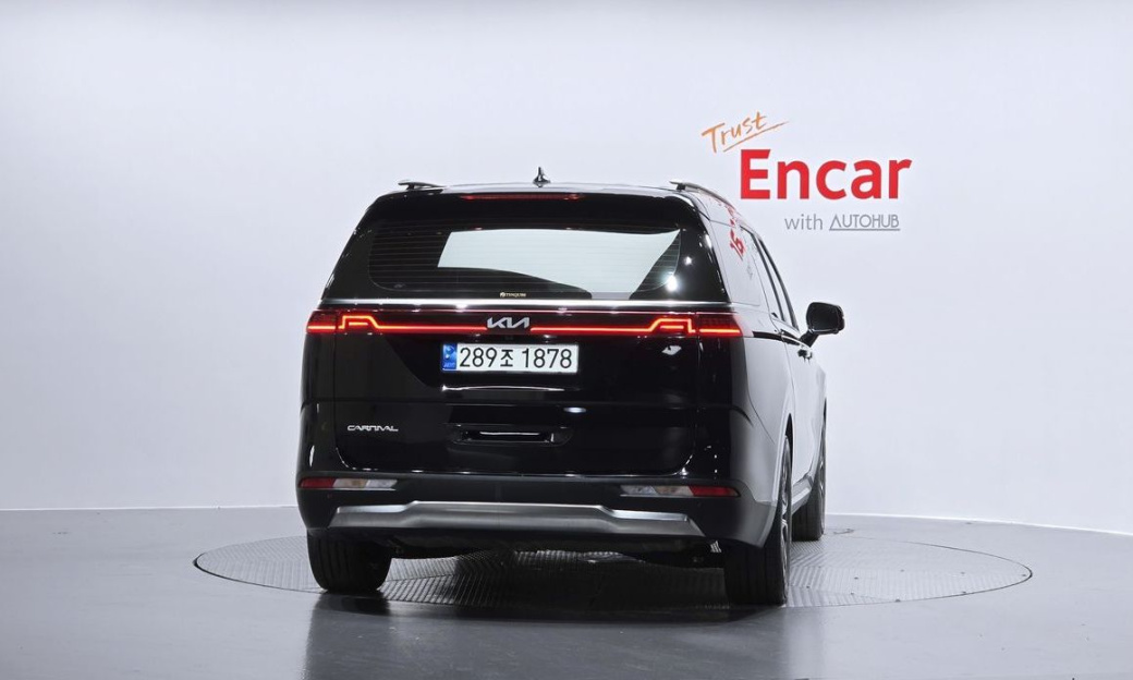Kia Carnival 9-Seater Signature, 2023