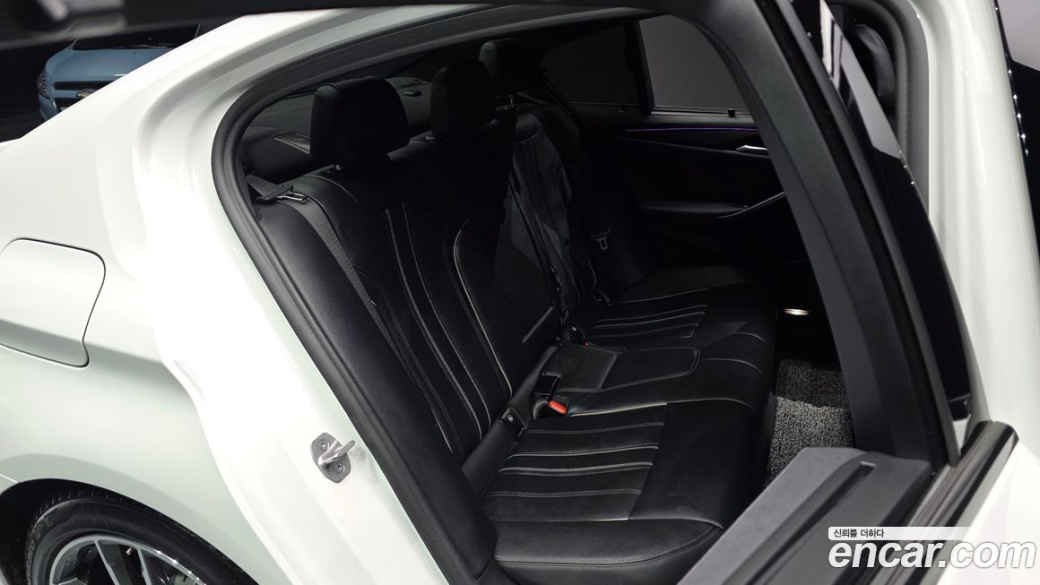 BMW 5-Series 520i M Sport, 2022