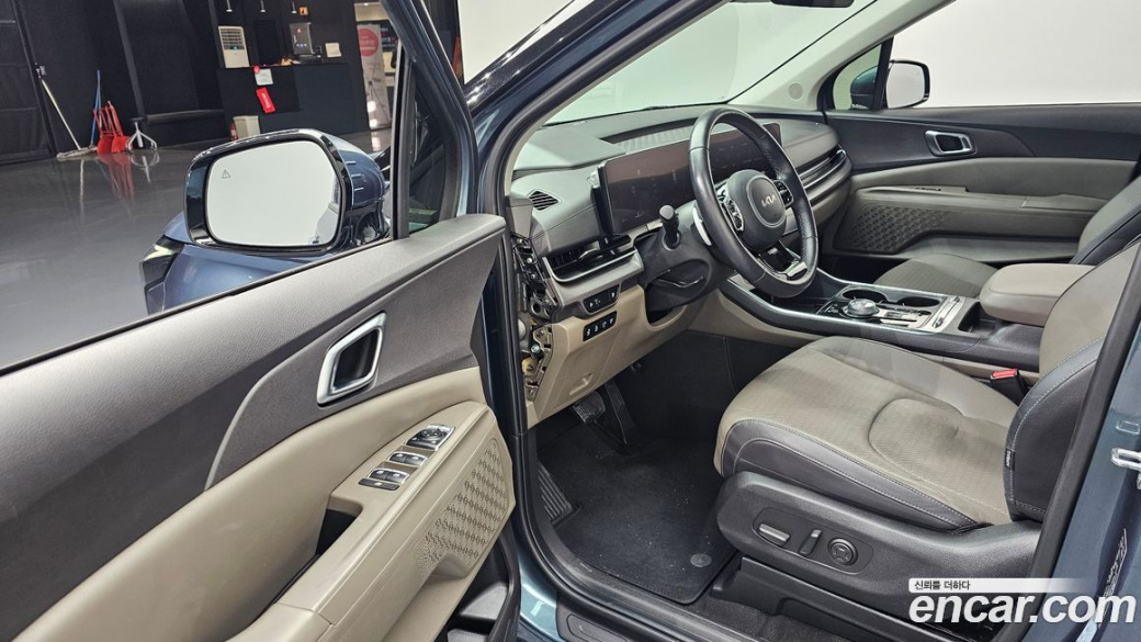 Kia Carnival 7-Seater Noblesse, 2024