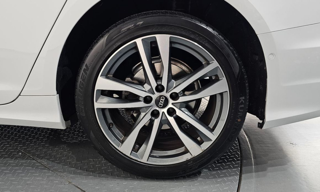 Audi A6 40 TDI Premium, 2022