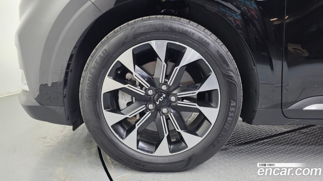 Kia Carnival 9-Seater Noblesse, 2023