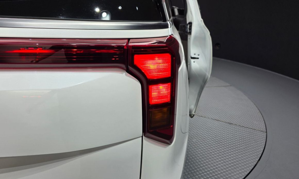 Kia Carnival 9-Seater Noblesse, 2024