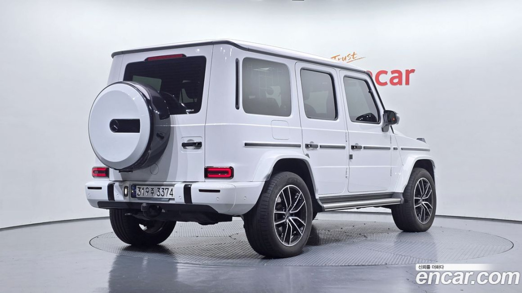 Mercedes-Benz G-Class G400d, 2023