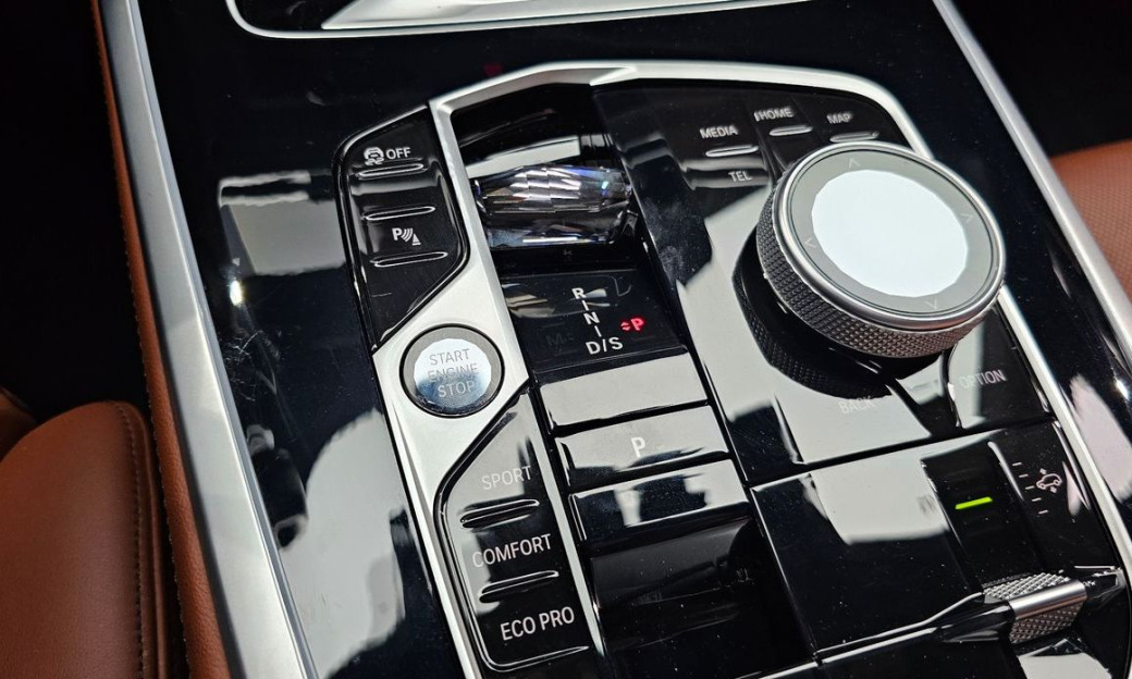 BMW X7 xDrive 40i M Sport 6STR, 2024