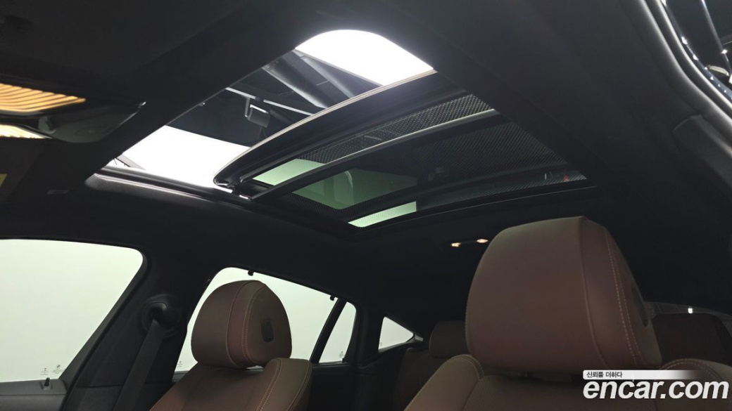 BMW X6 xDrive40i M Sport, 2022