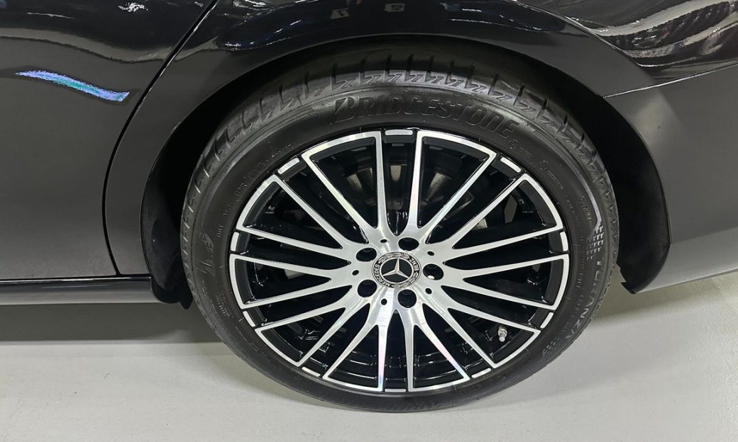 Mercedes-Benz C-Class C300 4MATIC Avantgarde, 2024
