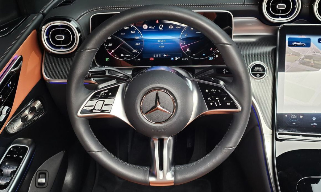 Mercedes-Benz GLC-Class GLC300 4MATIC Avnatgarde Coupe, 2025