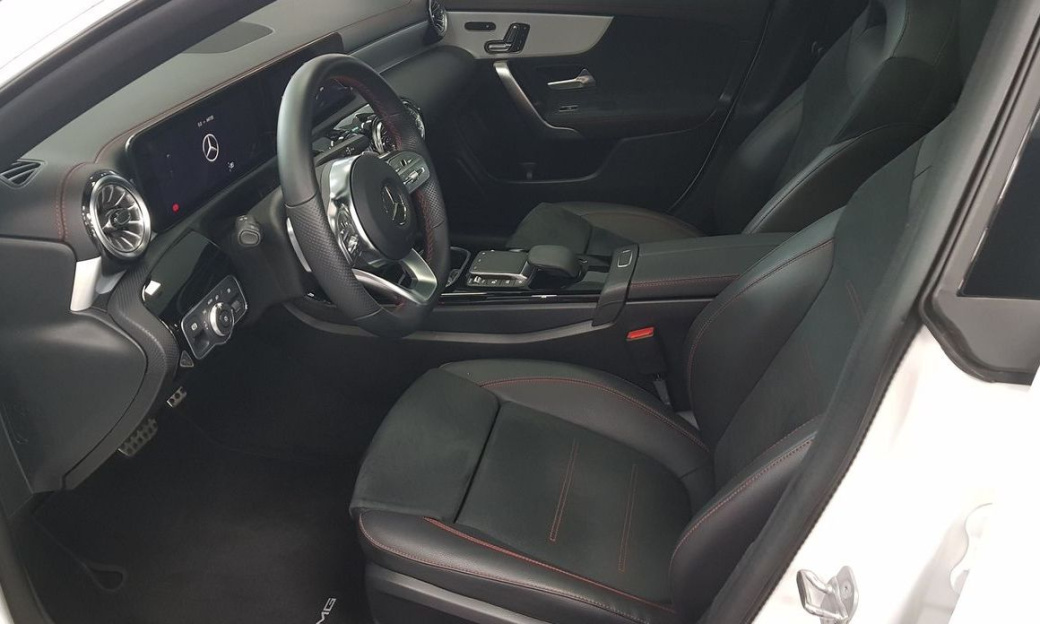 Mercedes-Benz CLA-Class CLA250 4MATIC, 2023