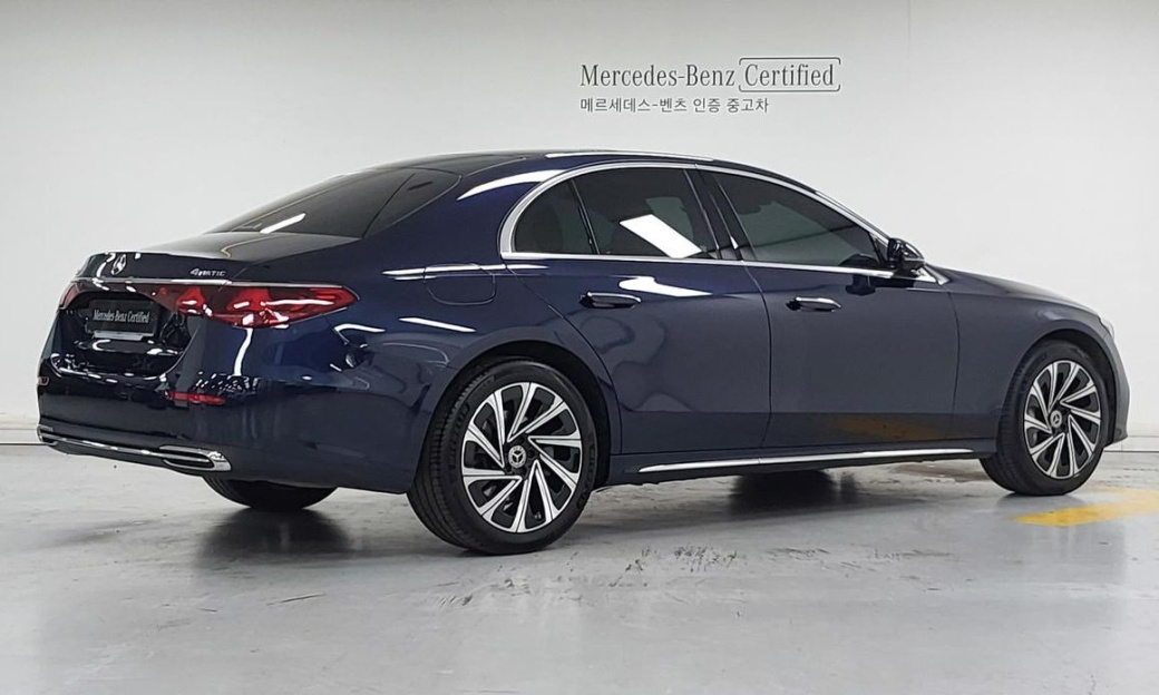 Mercedes-Benz E-Class E300 4MATIC Exclusive, 2024