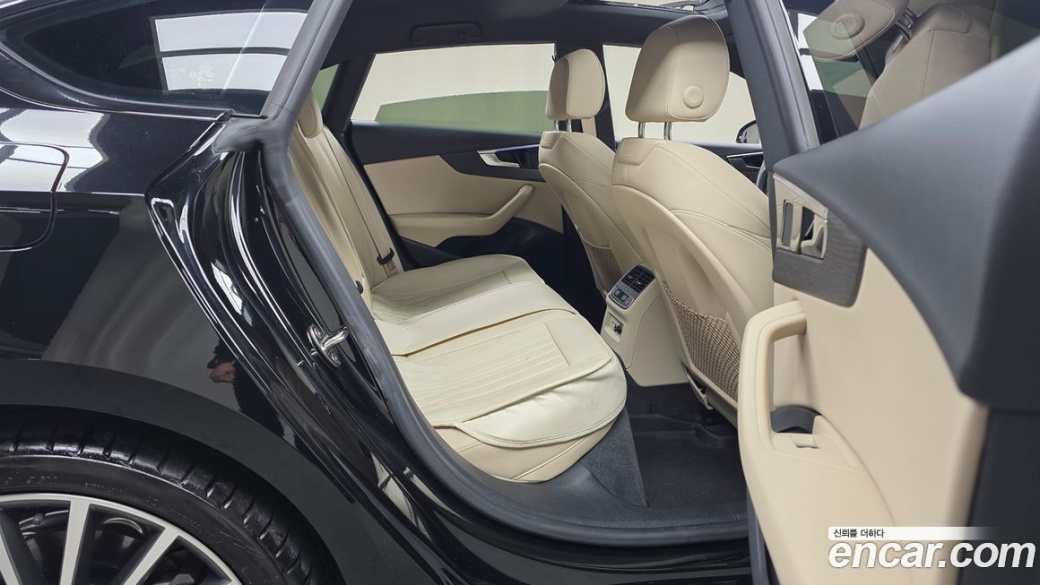 Audi A5 40 TFSI Quattro Premium Sportback, 2023