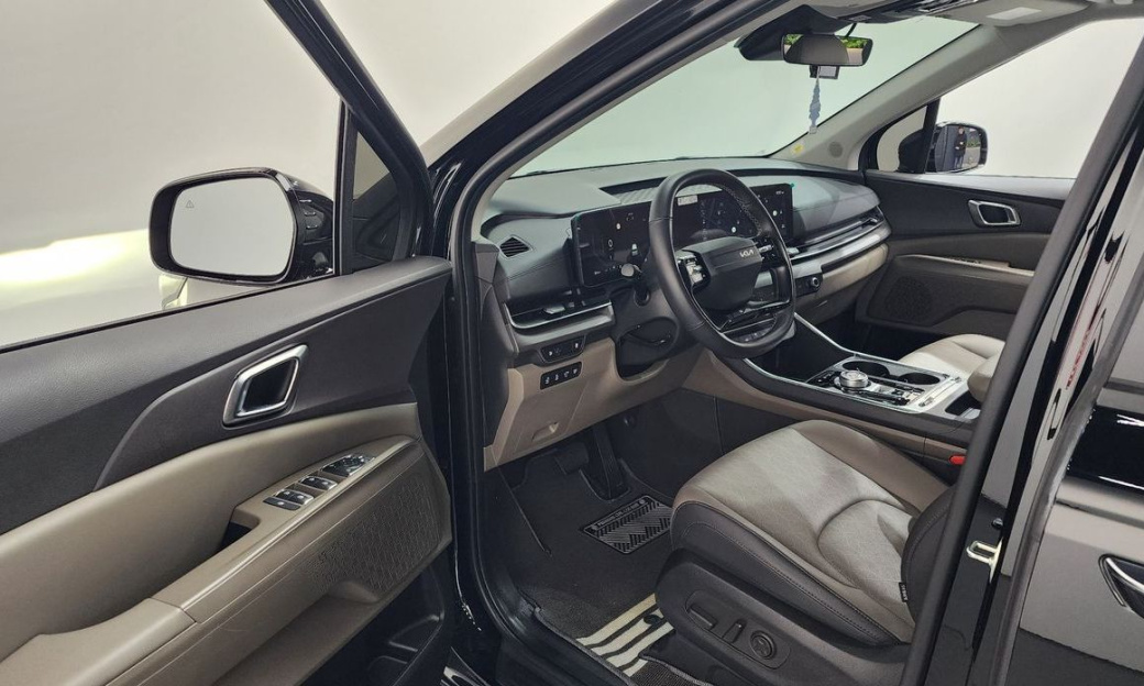 Kia Carnival 9-Seater Noblesse, 2025