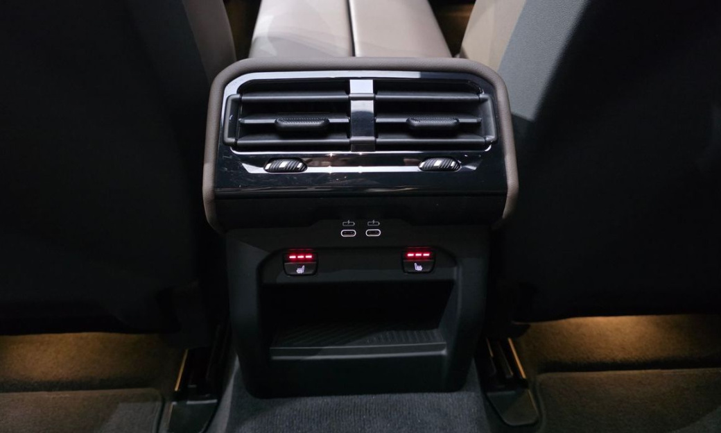 BMW 5-Series 523d xDrive M Sport, 2024