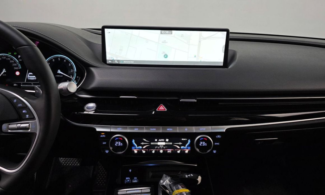Genesis G80 Gasoline 2.5 Turbo AWD, 2024