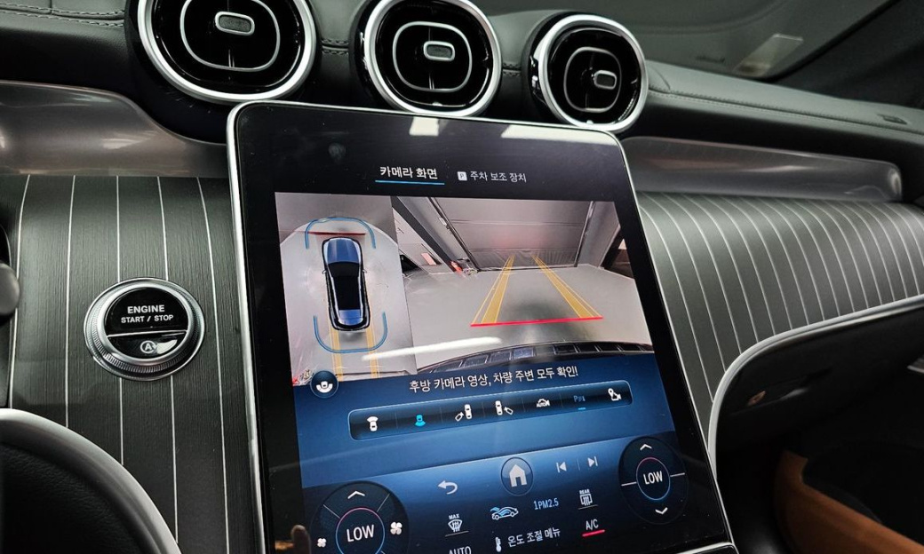 Mercedes-Benz GLC-Class GLC300 4MATIC AMG Line, 2024