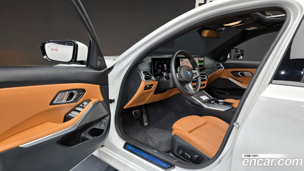 BMW 3-Series 320i M Sport, 2024