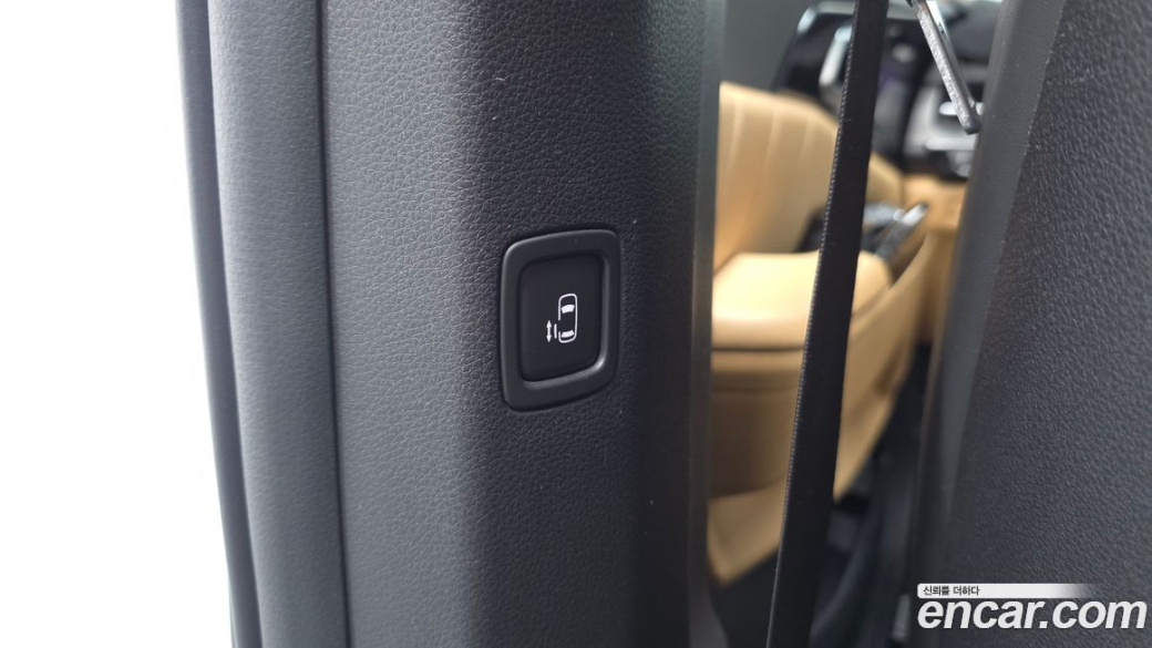 Kia Carnival 9-Seater Signature, 2022