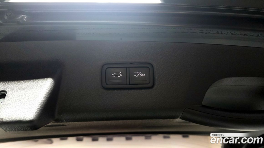 Kia Carnival 9-Seater Signature, 2023